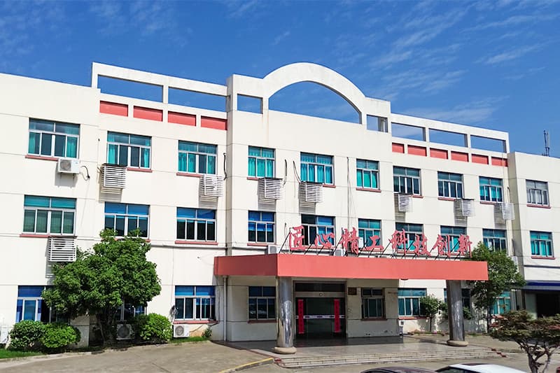 厂外 厂外
